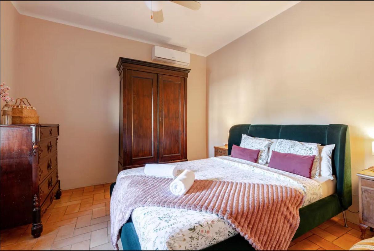 Cal Robusto, Apartament In Masia With Horses Siurana  Exterior foto