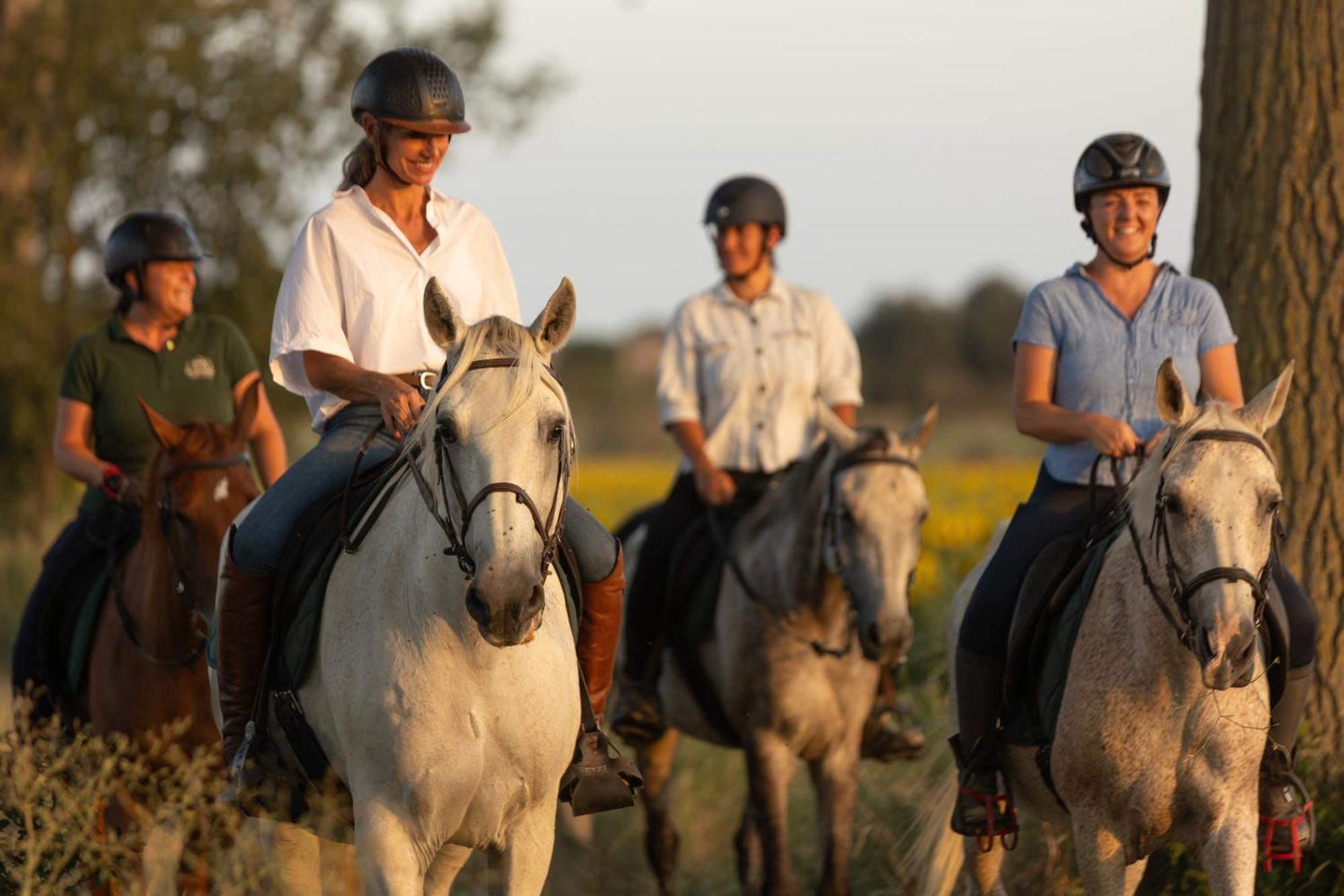 Cal Robusto, Apartament In Masia With Horses Siurana  Exterior foto